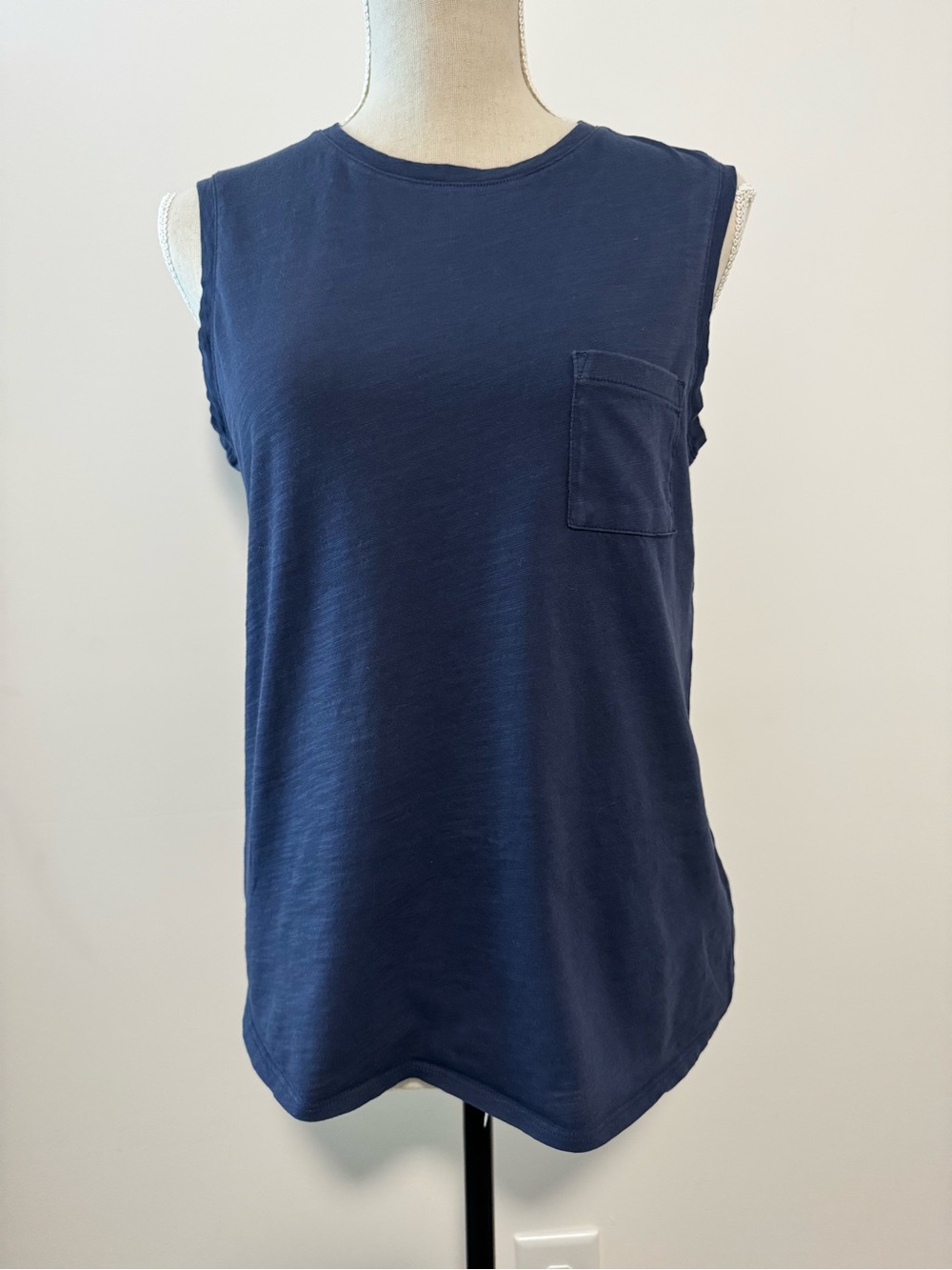 Garnet Hill Navy 100% Organic Pima Cotton Sleeveless Pocket Muscle Tee Small